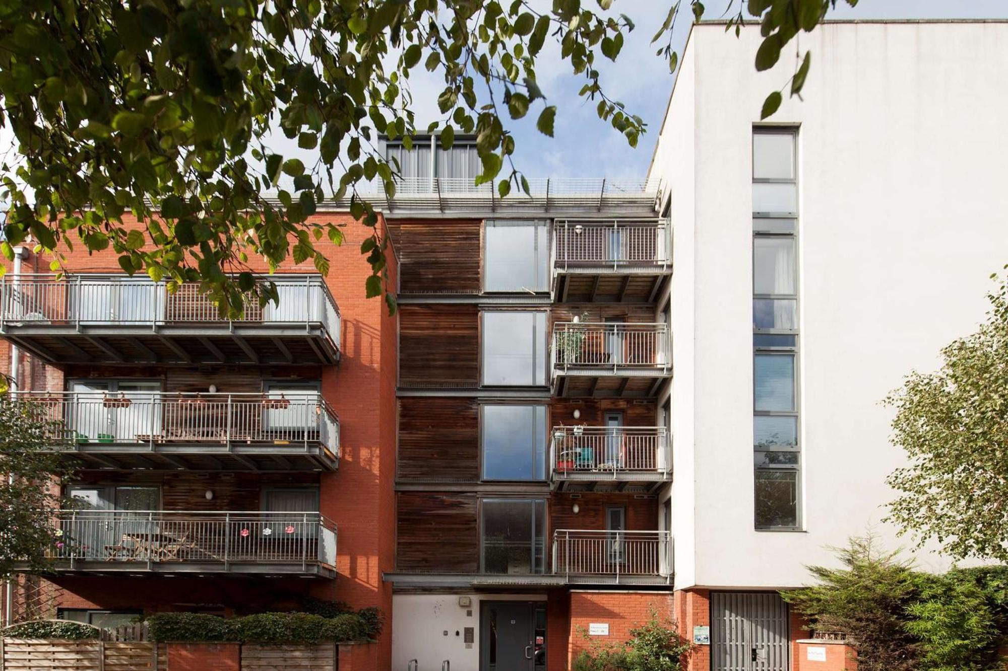 2bedroom 2bathroom Large Modern With Balcony At King's Cross *